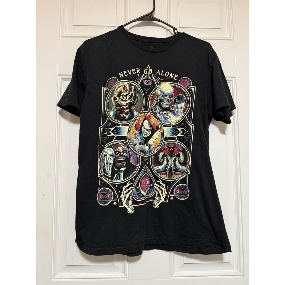 Universal Studios Halloween Horror NightsNever Go Alone 2025 Black Tee Size Med